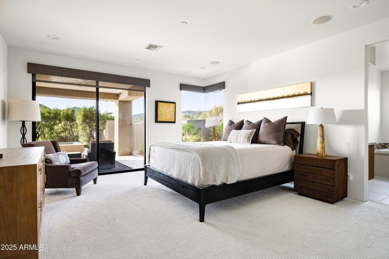Primary suite