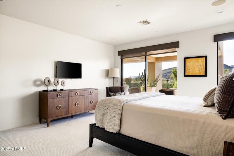 Primary suite
