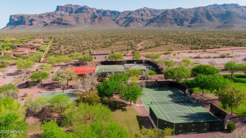 Pickleball Courts