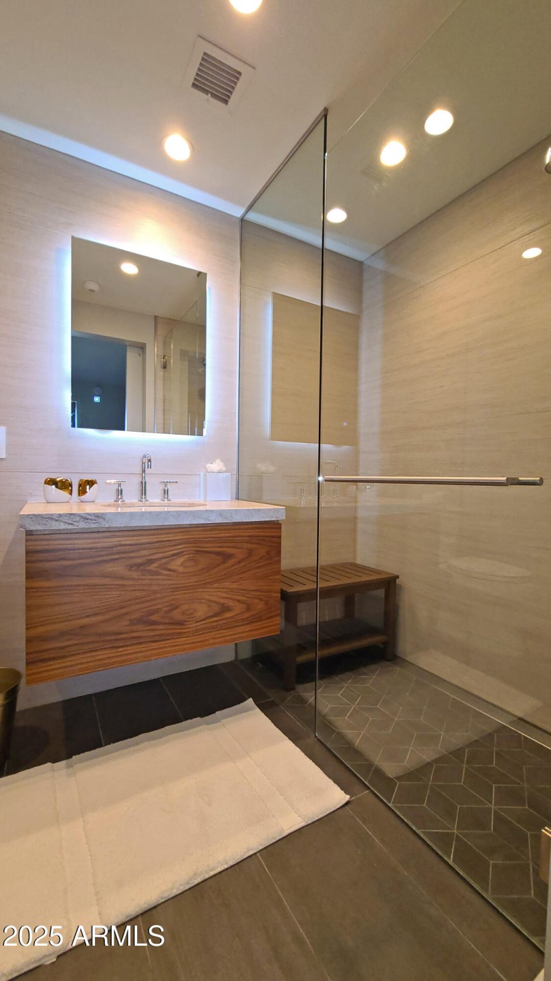 Secondary Bath B