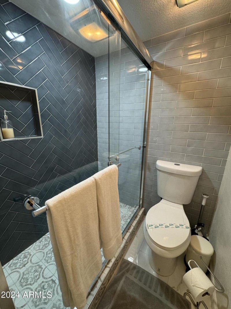 Bathroom2