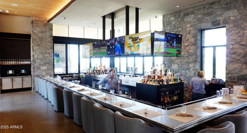 Seven Clubhouse Bar