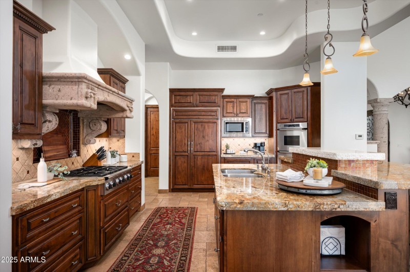 Chef's kitchen