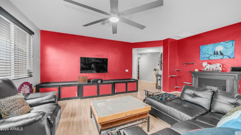 11742 W Chase Lane (7)