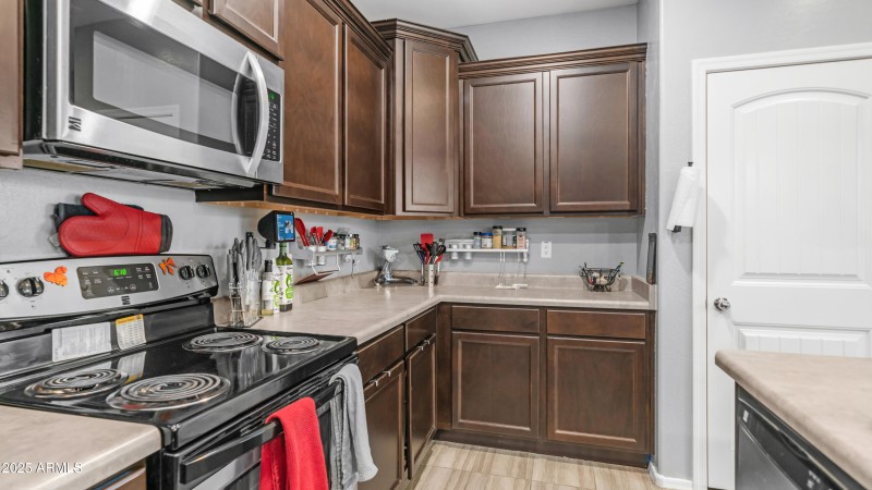 11742 W Chase Lane (11)