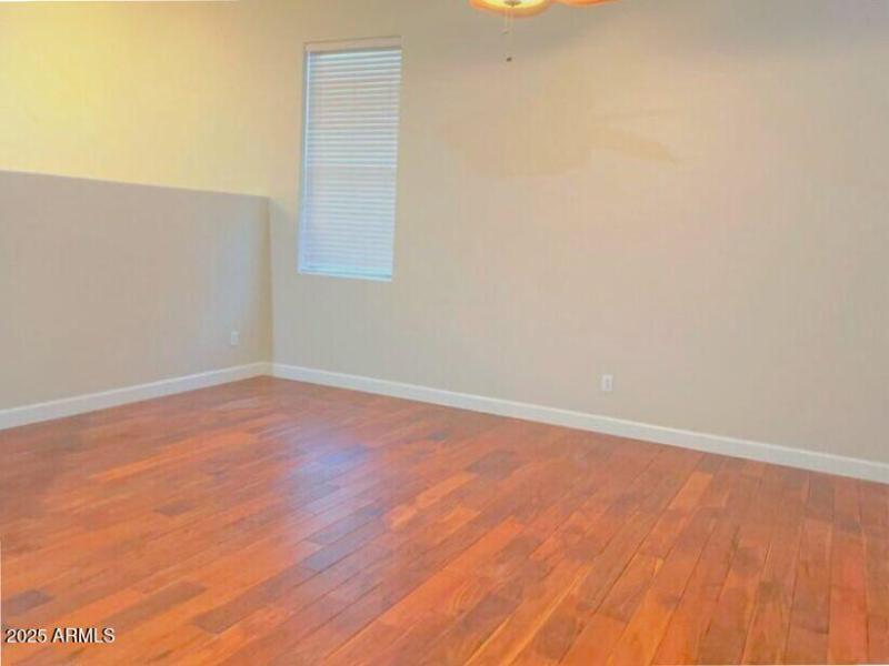 20211122213650709089000000-o