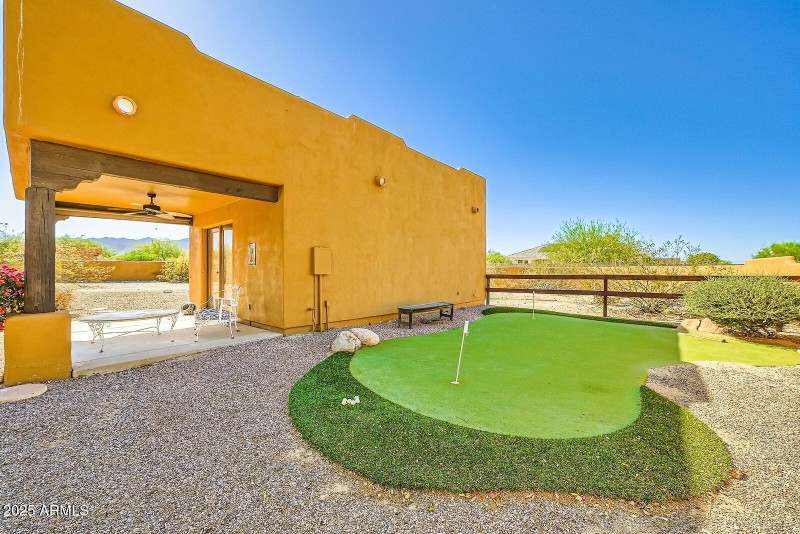 Putt Putt Next to casita