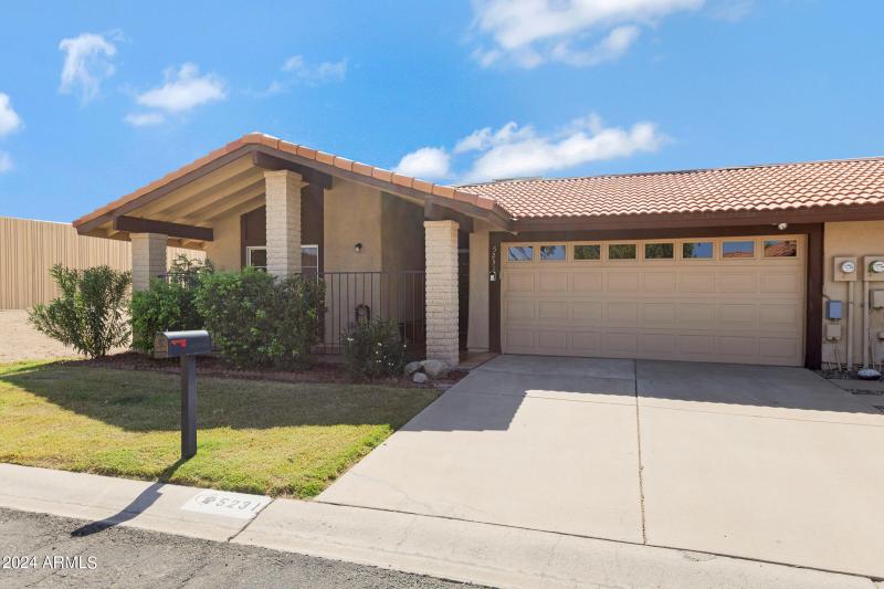 5231 E Tamblo Dr-1