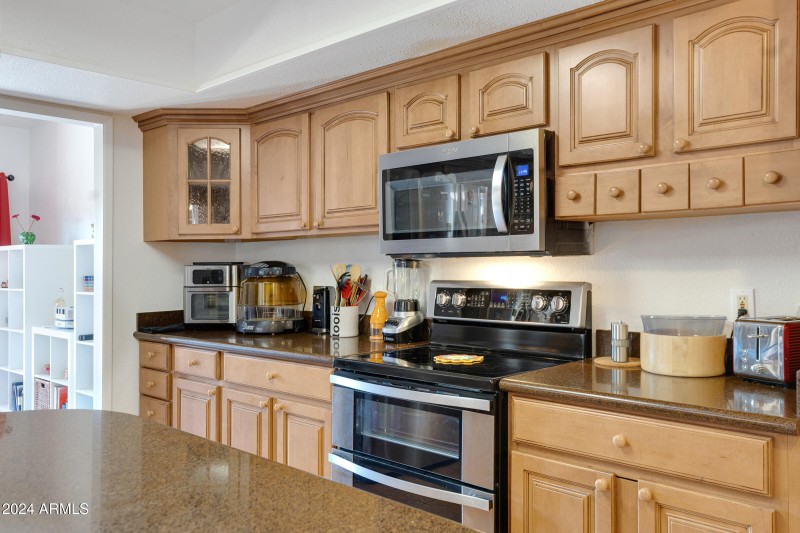5231 E Tamblo Dr-24