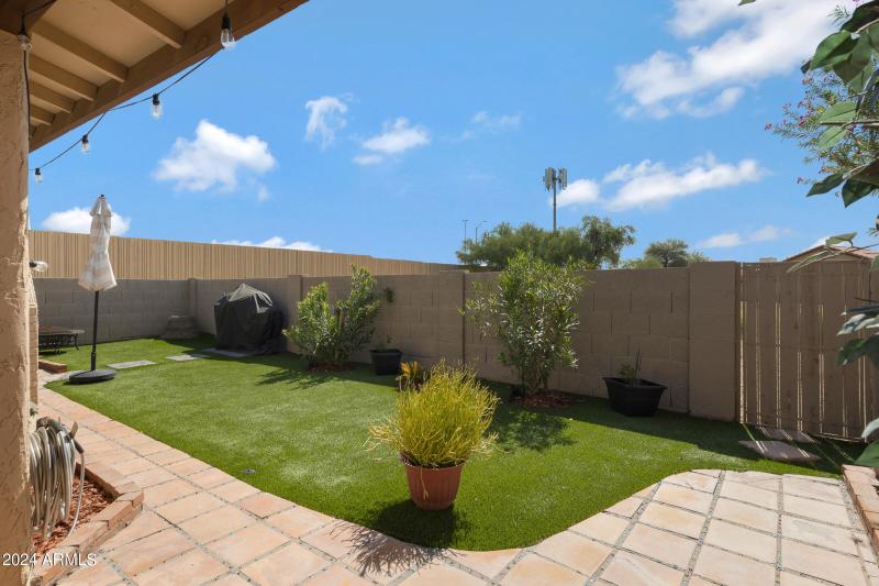 5231 E Tamblo Dr-29