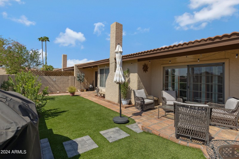 5231 E Tamblo Dr-30