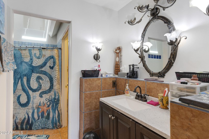 5231 E Tamblo Dr-14