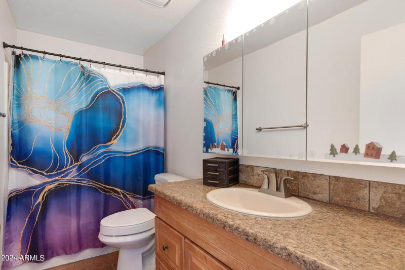 5231 E Tamblo Dr-10
