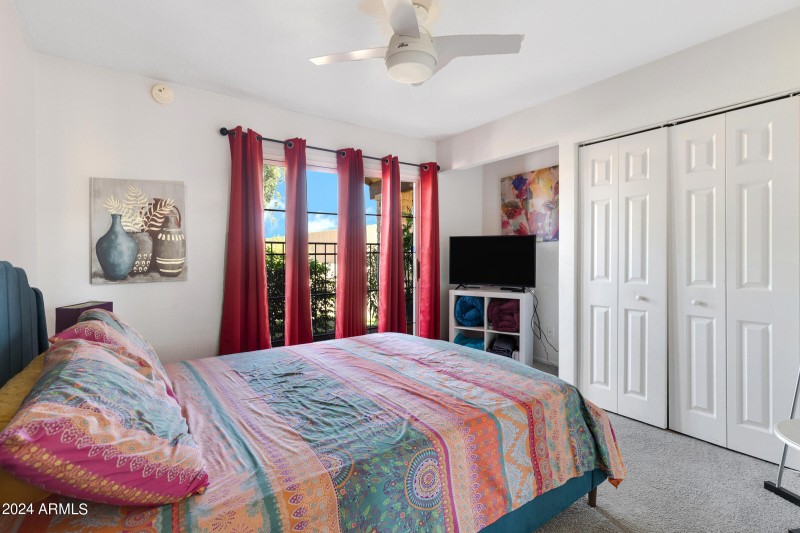 5231 E Tamblo Dr-9