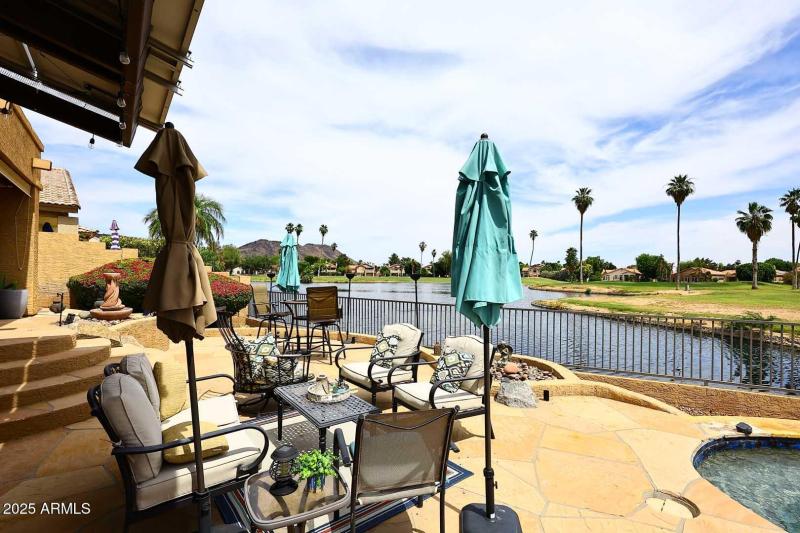 Lower Patio-Lake View2