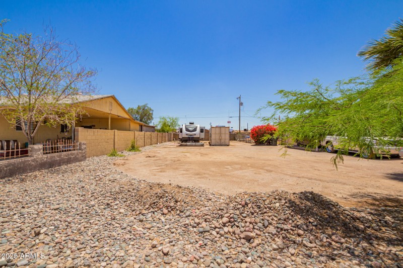 2213 W JEFFERSON ST 2