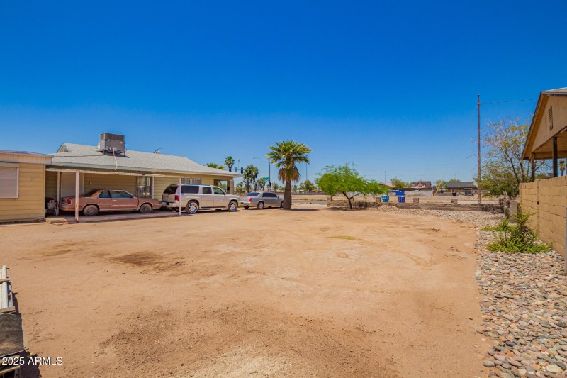 2213 W JEFFERSON ST 7