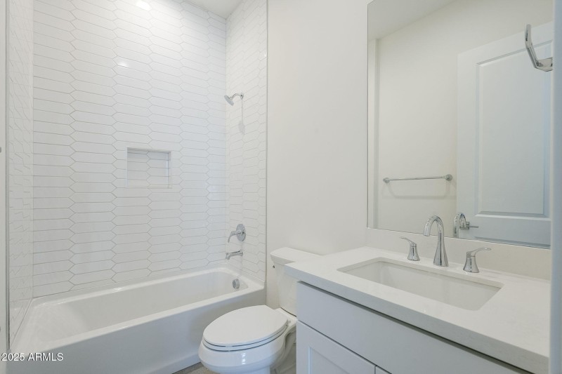 18-web-or-mls-218th-18