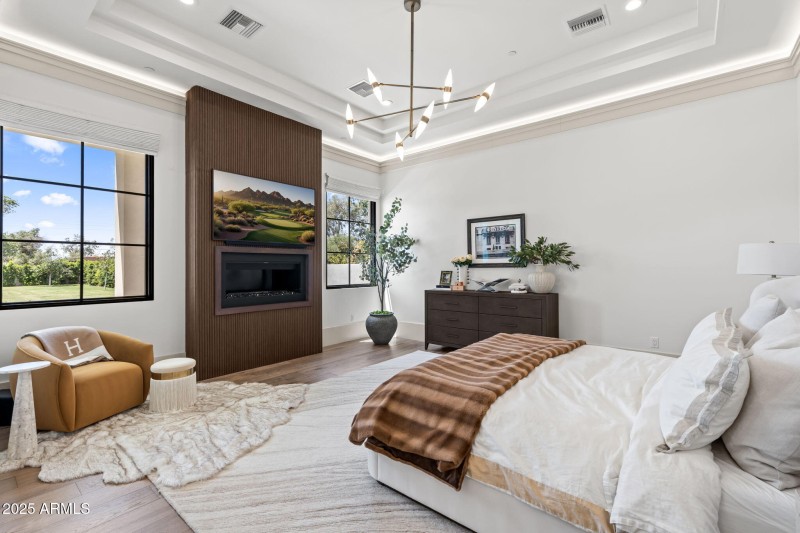 25-web-or-mls-12240-n-98th-st