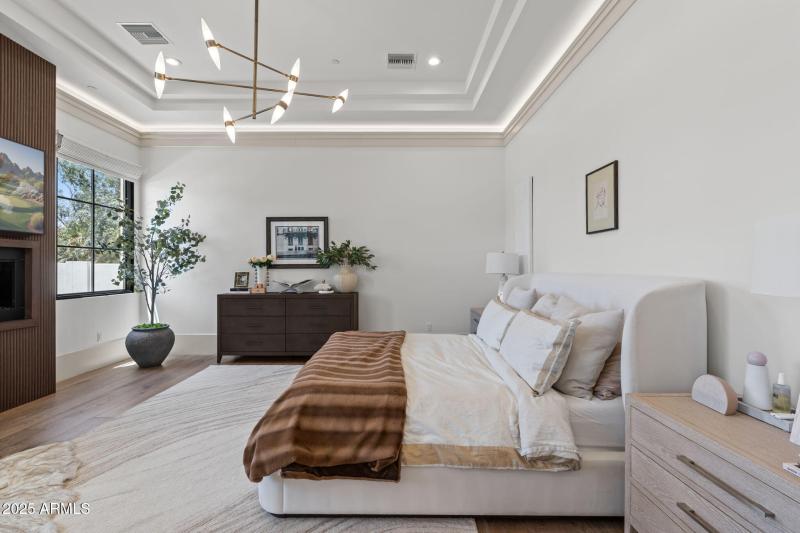 27-web-or-mls-12240-n-98th-st