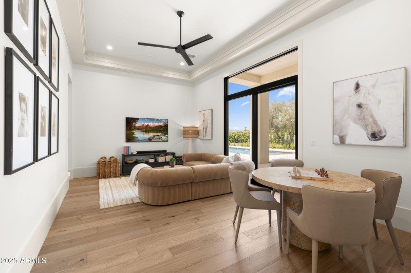 35-web-or-mls-12240-n-98th-st