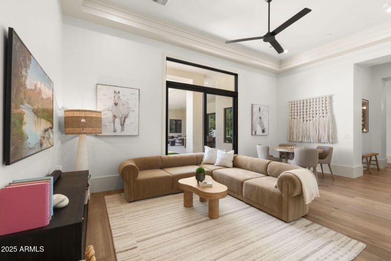 36-web-or-mls-12240-n-98th-st