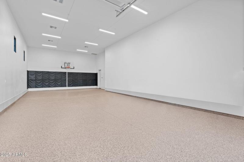 57-web-or-mls-12240-n-98th-st