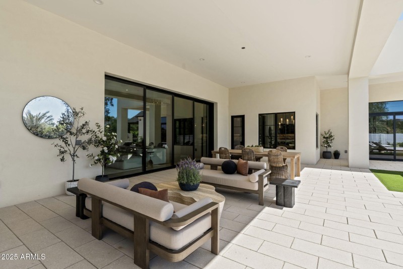 60-web-or-mls-12240-n-98th-st