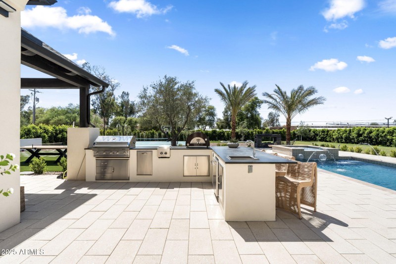 63-web-or-mls-12240-n-98th-st