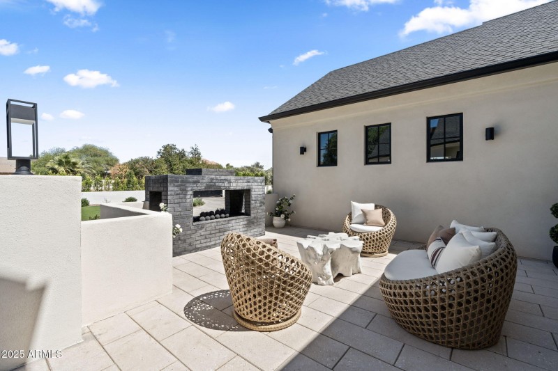 67-web-or-mls-12240-n-98th-st
