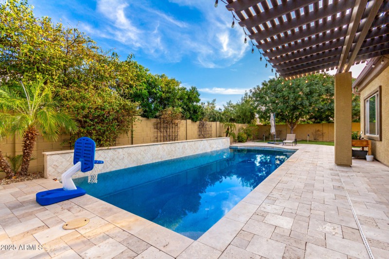 Heated and cooled Pool