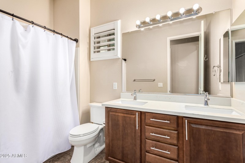 2nd Bathroom