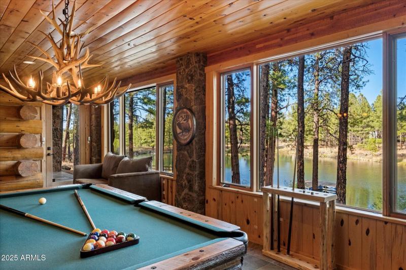 Bonus / Game Room