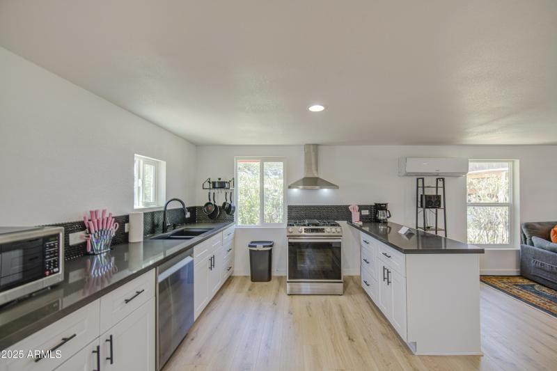 Kitchen 4