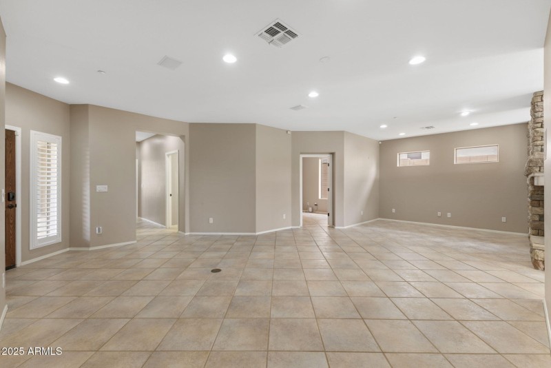 41627 N CEDAR CHASE