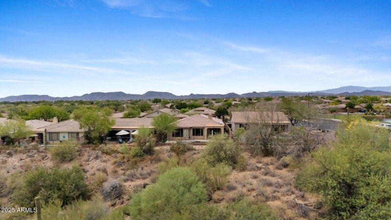 41627 N CEDAR CHASE