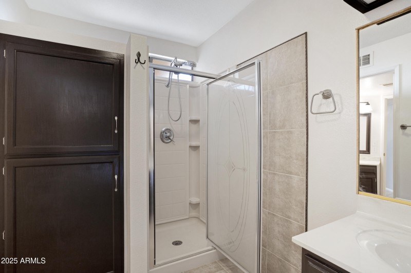 4790 E Navajo St-35