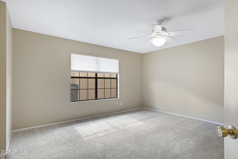 4790 E Navajo St-29