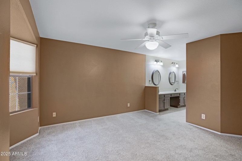 4790 E Navajo St-24