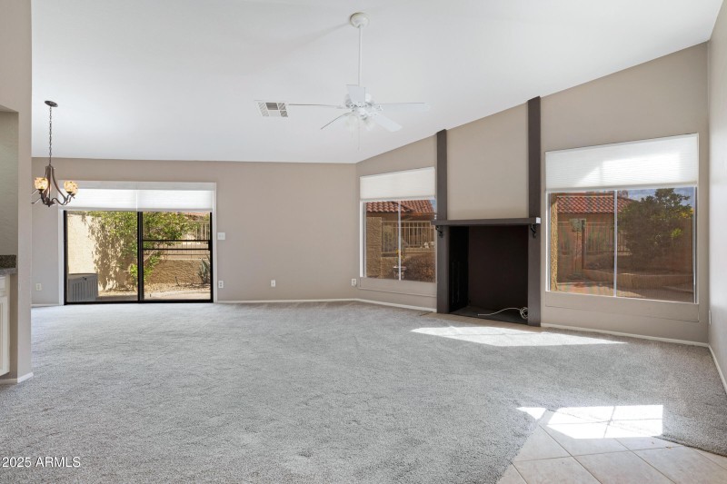 4790 E Navajo St-7