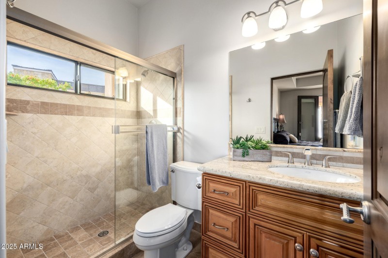 Full Bathroom 3