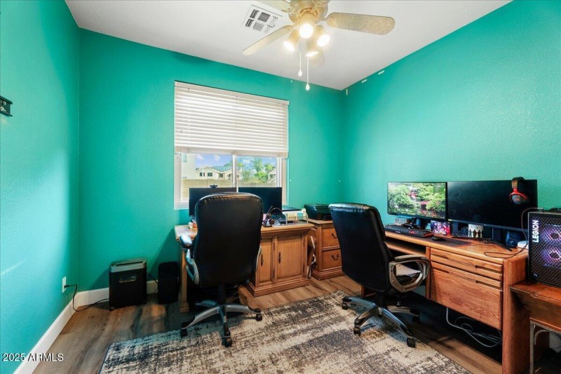 09-Office_Bedroom