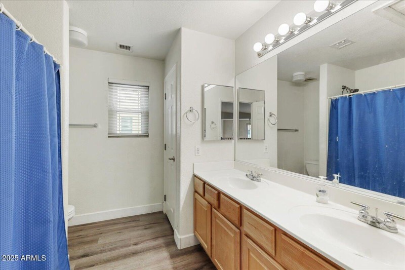 18-Bathroom 2
