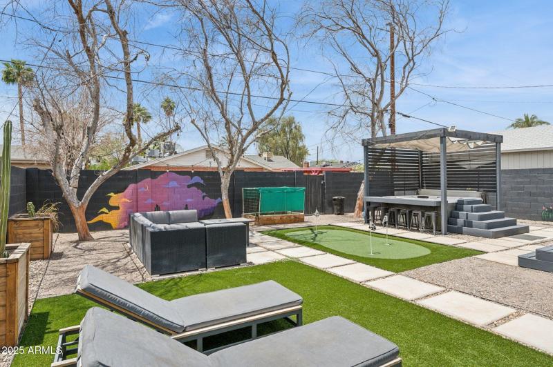 29-web-or-mls-2310-north-11th-st