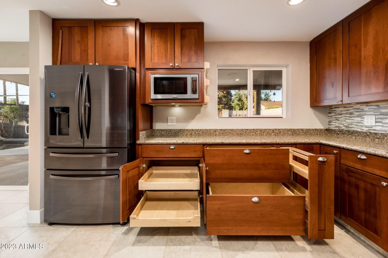 8408 E Rancho Vista Dr - MLS-20