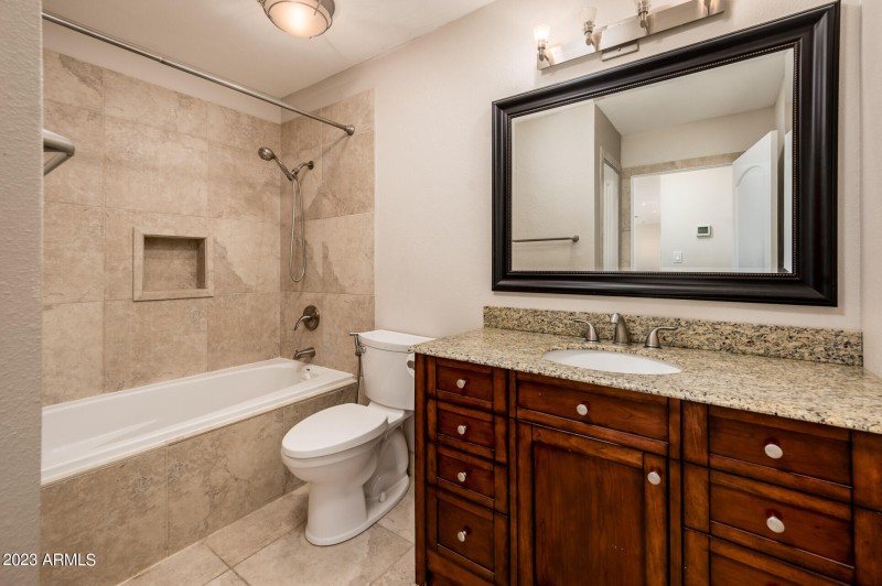 8408 E Rancho Vista Dr - MLS-35