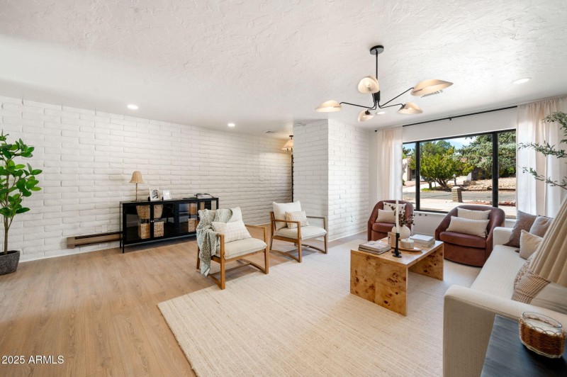7-Living Room (3)
