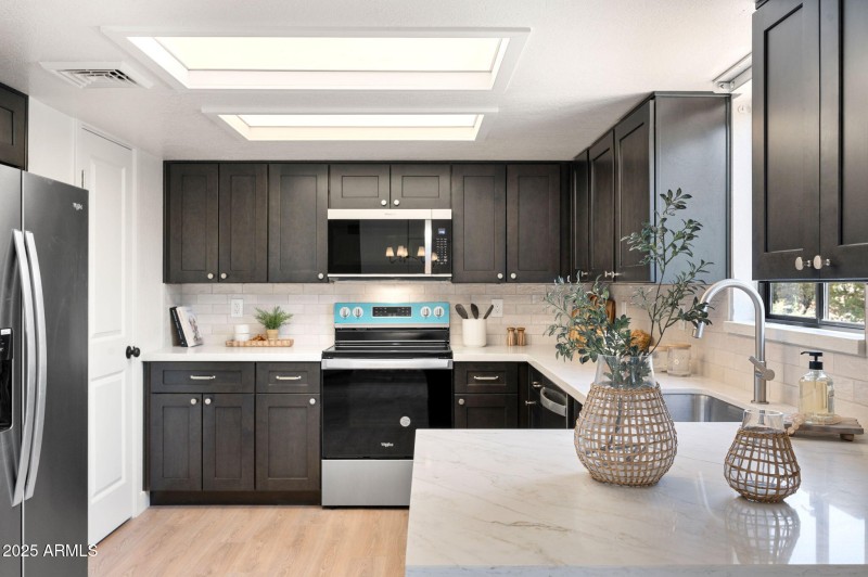 12-Kitchen (3)