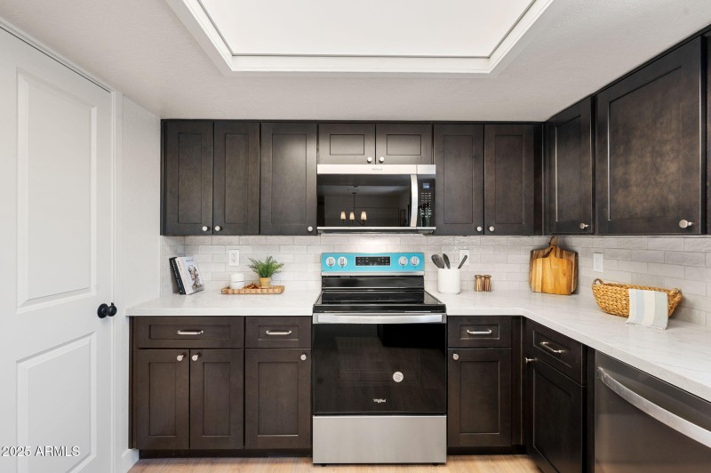 14-Kitchen (5)