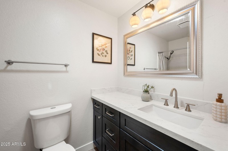 27-Bathroom 2